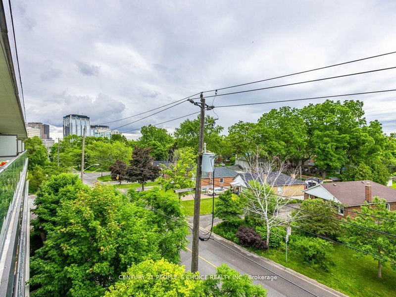  423 - 8 Fieldway Rd  Toronto, M8Z 0C3 | Image 23