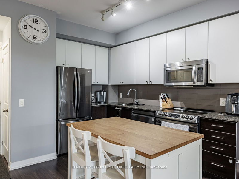  423 - 8 Fieldway Rd  Toronto, M8Z 0C3 | Image 5