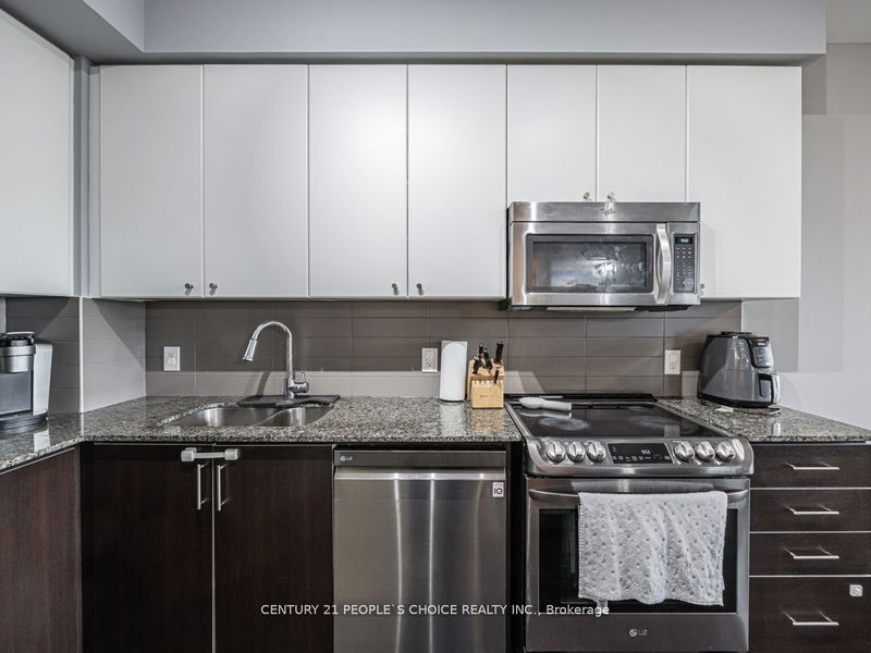  423 - 8 Fieldway Rd  Toronto, M8Z 0C3 | Image 7