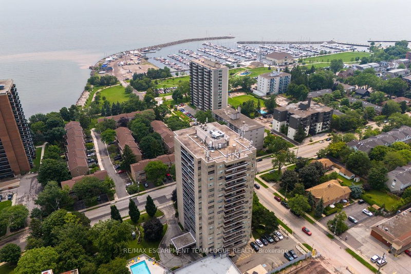 home for sale on 501-2263 Marine Drive