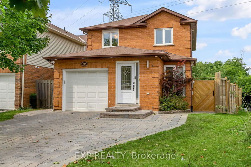 89 Acadian Hts  Brampton, L6Y 4H2 | Image 2