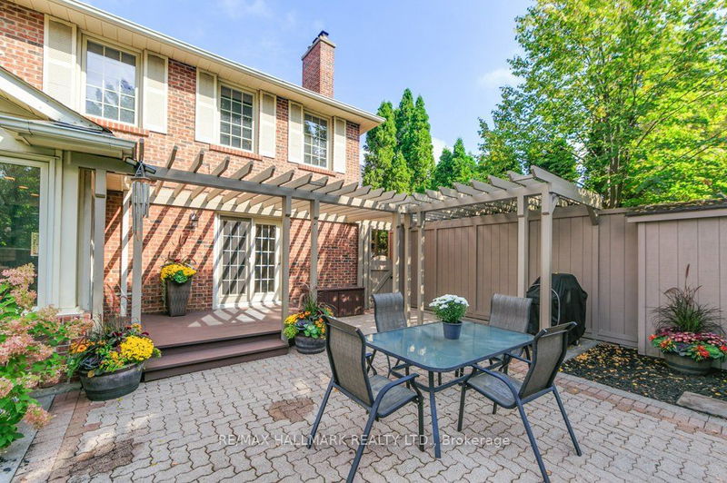 3538 Kingbird Crt  Mississauga, L5L 2R1 | Image 29