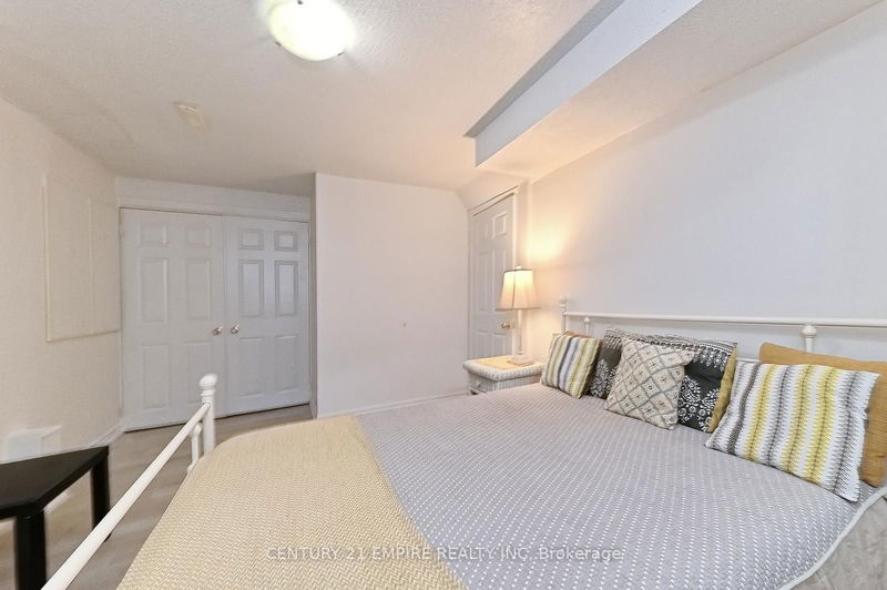 25 Owlridge Dr  Brampton, L6X 0M3 | Image 37