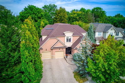 524 Hancock Way  Mississauga, L5H 4L5 | Image 1