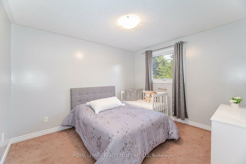 2128 Wincanton Cres  Mississauga, L5M 3E1 | Image 27