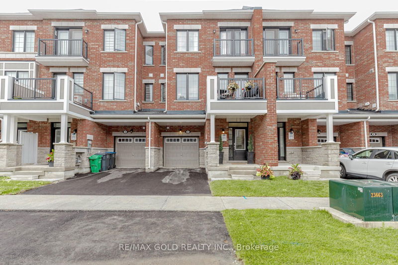 8 Melmar St  Brampton, L7A 5K4 | Image 1