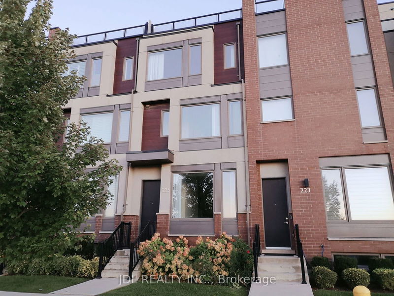 225 Downsview Park Blvd  Toronto, M3K 2C5 | Image 1