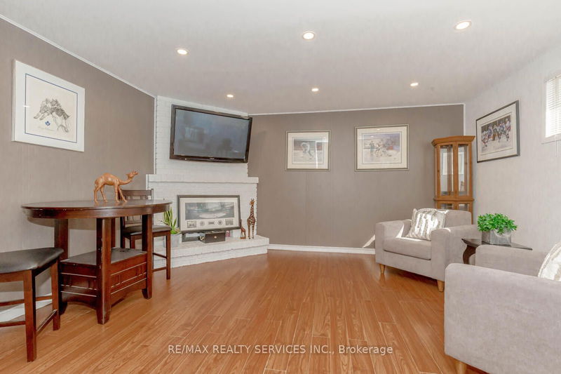 32 Simmons Blvd  Brampton, L6V 3V5 | Image 25