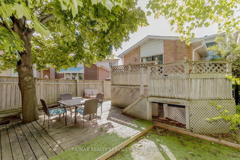 32 Simmons Blvd  Brampton, L6V 3V5 | Image 32