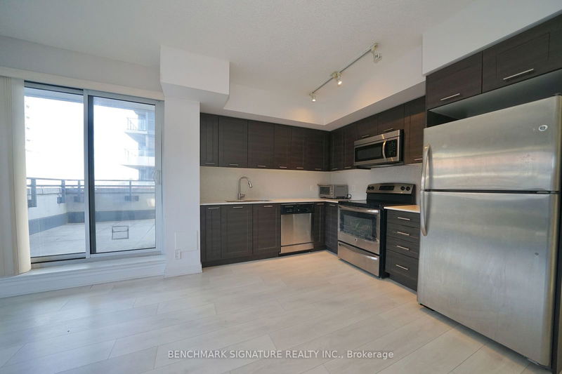  311 - 2220 Lake Shore Blvd Blvd W Toronto, M8V 0C1 | Image 10