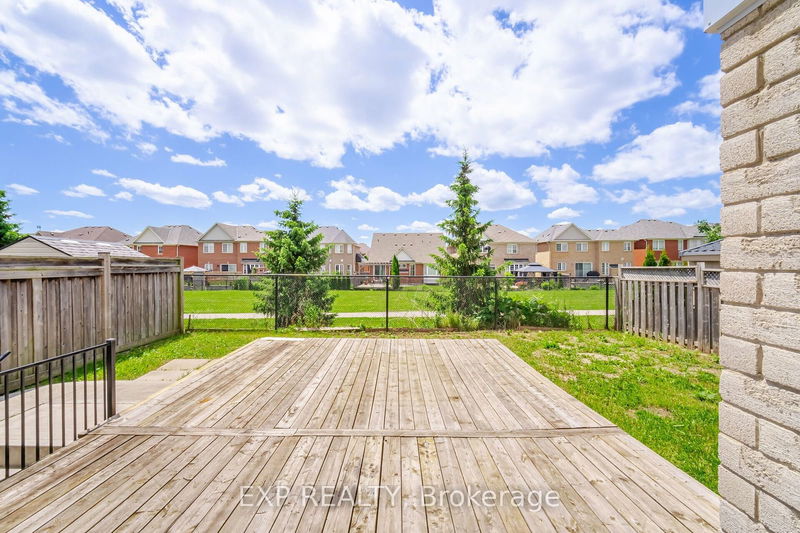 1002 Vickerman Way  Milton, L9T 0C1 | Image 21