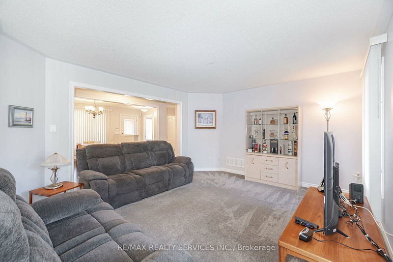  43 - 17 Lacorra Way  Brampton, L6R 3P2 | Image 11