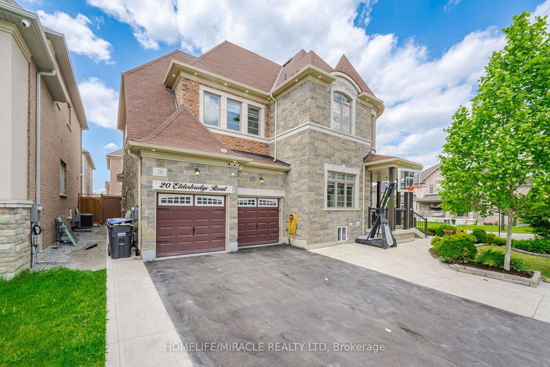 20 Elderbridge Rd  Brampton, L6P 4G5 | Image 2