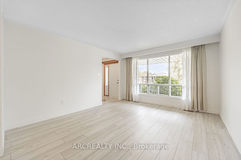 2390 Whaley Dr  Mississauga, L5B 2B5 | Image 9