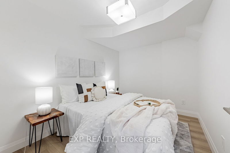 9 Glenvalley Dr  Toronto, M6M 4V8 | Image 26