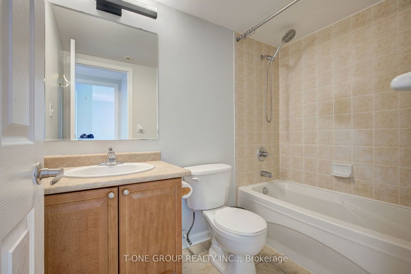  3 - 760 Neighbourhood Circ  Mississauga, L5B 0B7 | Image 12