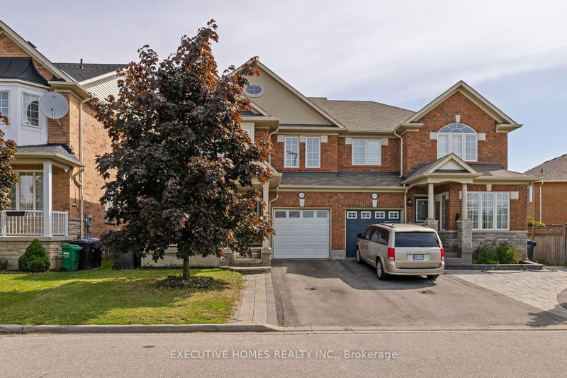 5415 Longford Dr  Mississauga, L5M 7Y3 | Image 1