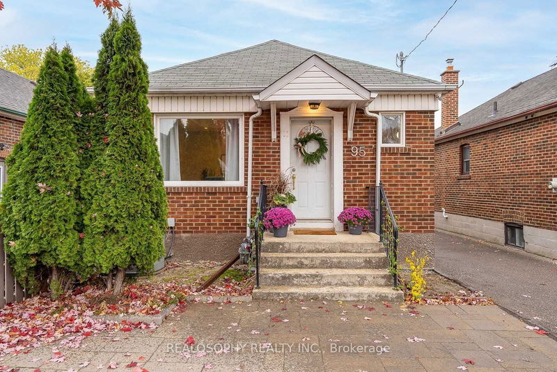 home for lease on BSMT-95 Royal York Road