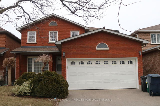 11 Woodlot Crescent