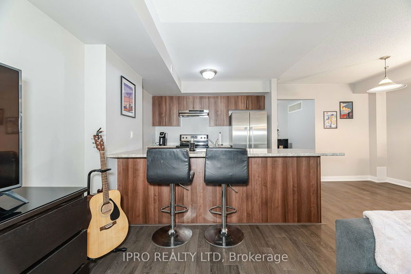  97 - 100 Dufay Rd  Brampton, L7A 4S3 | Image 4