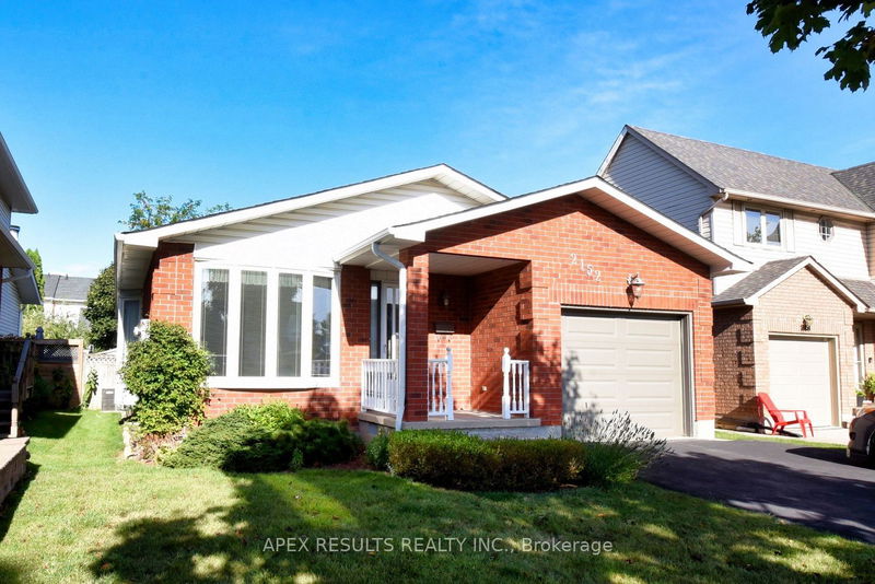 2152 Salma Cres  Burlington, L7M 3S7 | Image 2