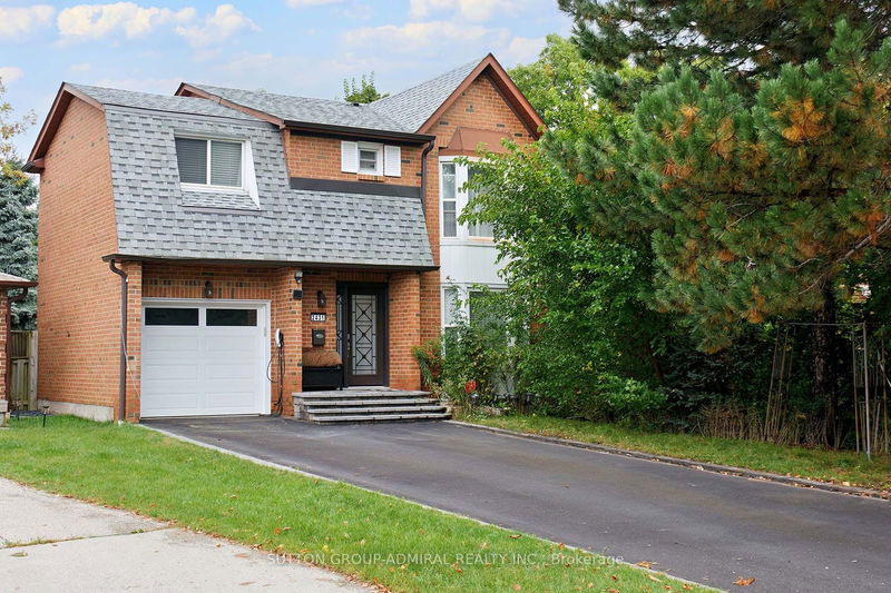 2431 Ploughshare Crt  Mississauga, L5L 3M6 | Image 1