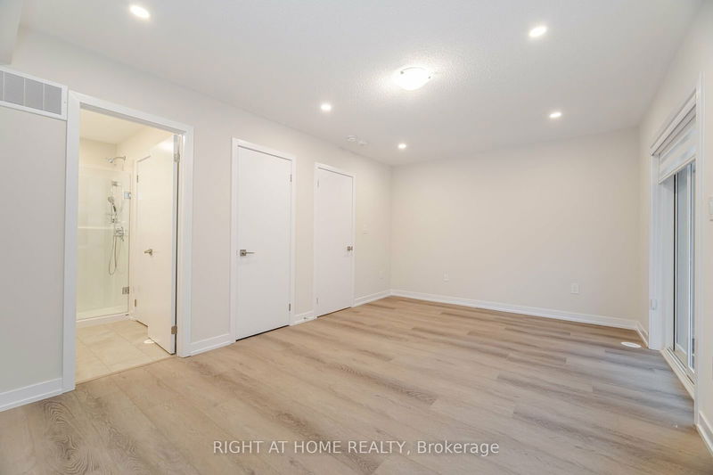 1318 Shevchenko Blvd  Oakville, L6M 4L8 | Image 35