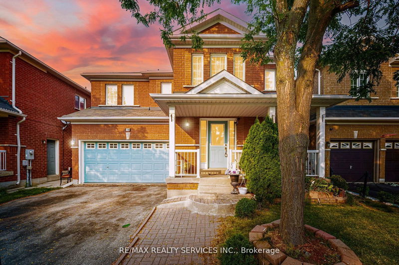 38 Sams Cres  Brampton, L7A 3R7 | Image 1