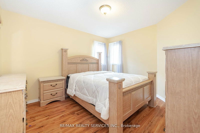 38 Sams Cres  Brampton, L7A 3R7 | Image 26