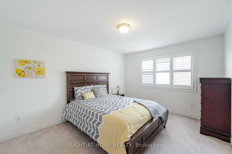 3258 Paul Henderson Dr  Mississauga, L5M 0H3 | Image 20