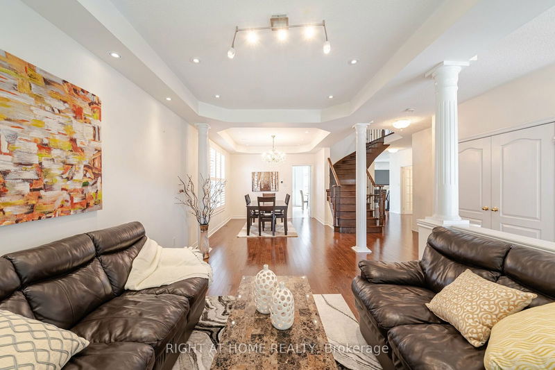 3258 Paul Henderson Dr  Mississauga, L5M 0H3 | Image 8