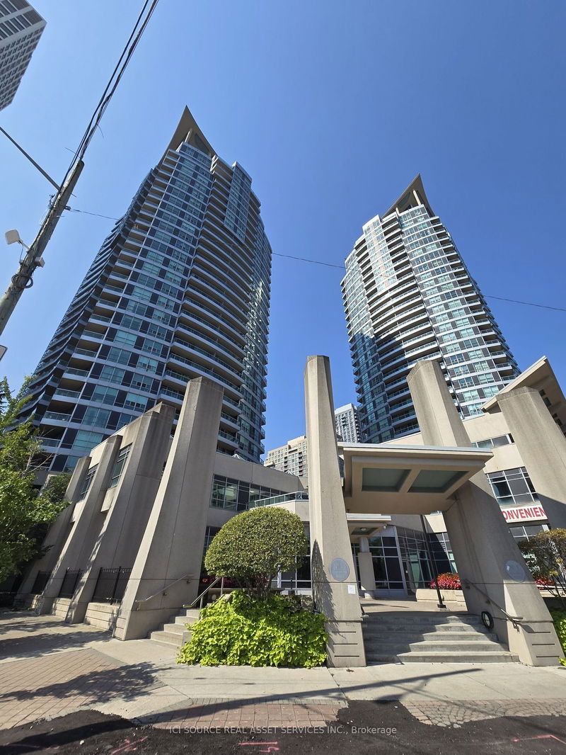 home for lease on 306-33 Elm Drive W