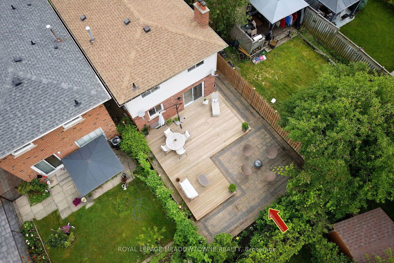 4320 Shelby Cres  Mississauga, L4W 3T3 | Image 35