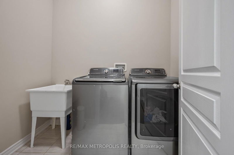 93 Truro Circ  Brampton, L7A 4E7 | Image 31