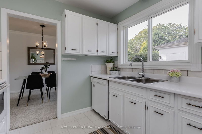 495 Rosedale Cres  Burlington, L7N 2S7 | Image 15