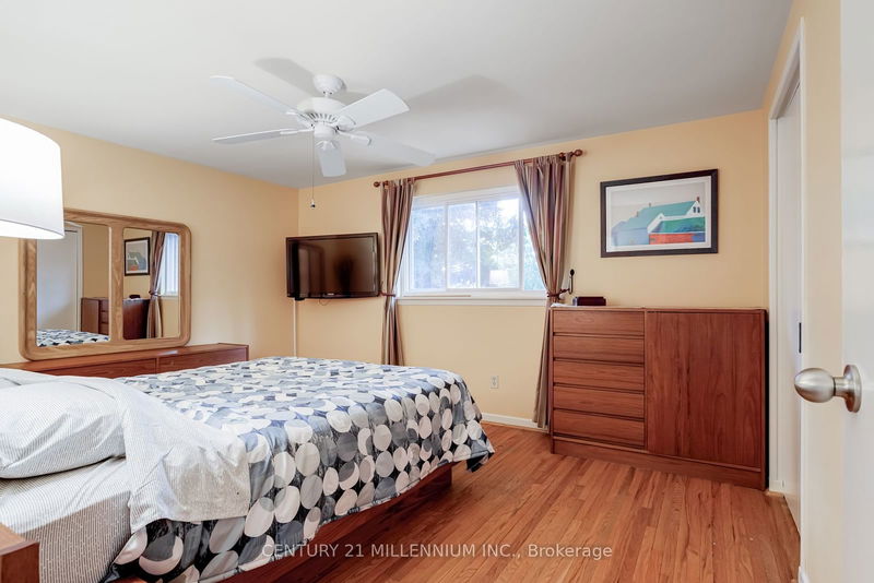 14 Earlsdale Cres  Brampton, L6T 3A8 | Image 11