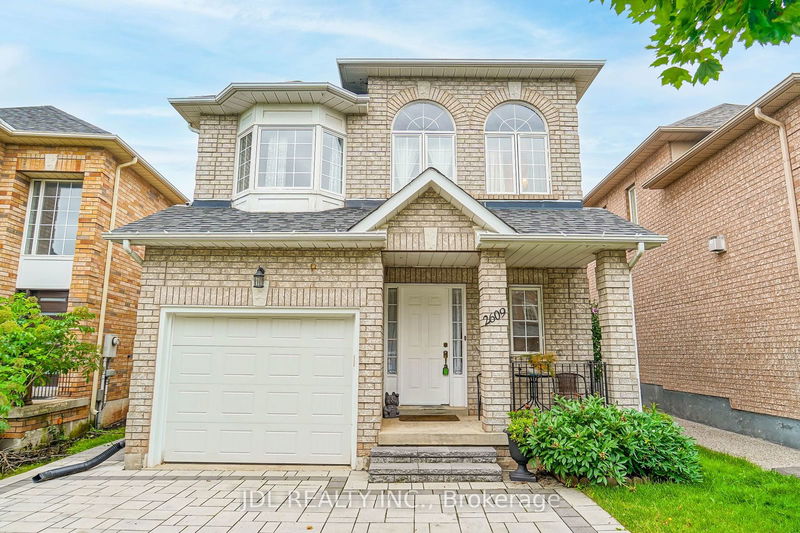 2609 Longridge Cres  Oakville, L6H 6S1 | Image 2