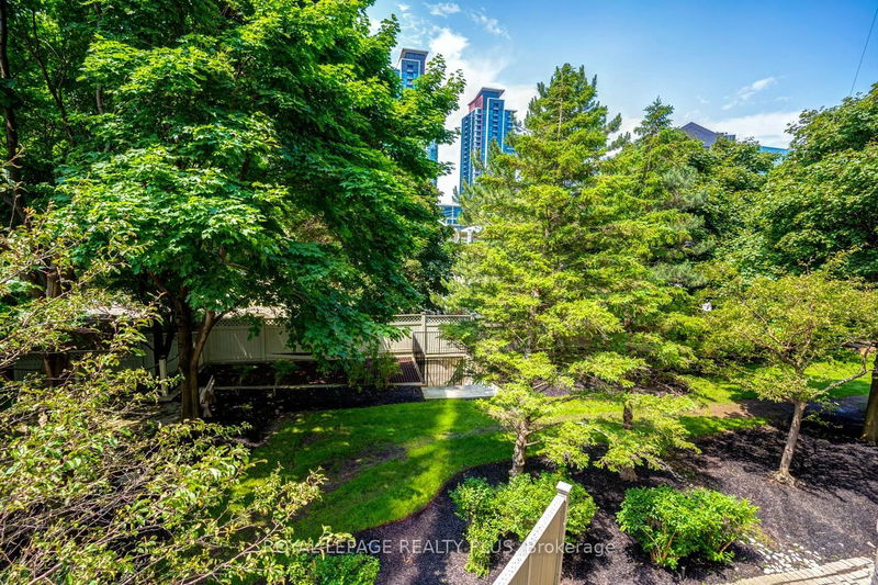  211 - 45 Kingsbridge Garden Circ  Mississauga, L5R 3K4 | Image 21