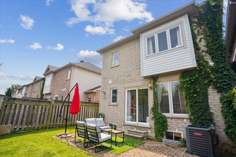 2403 Emerson Dr  Burlington, L7L 7M4 | Image 32