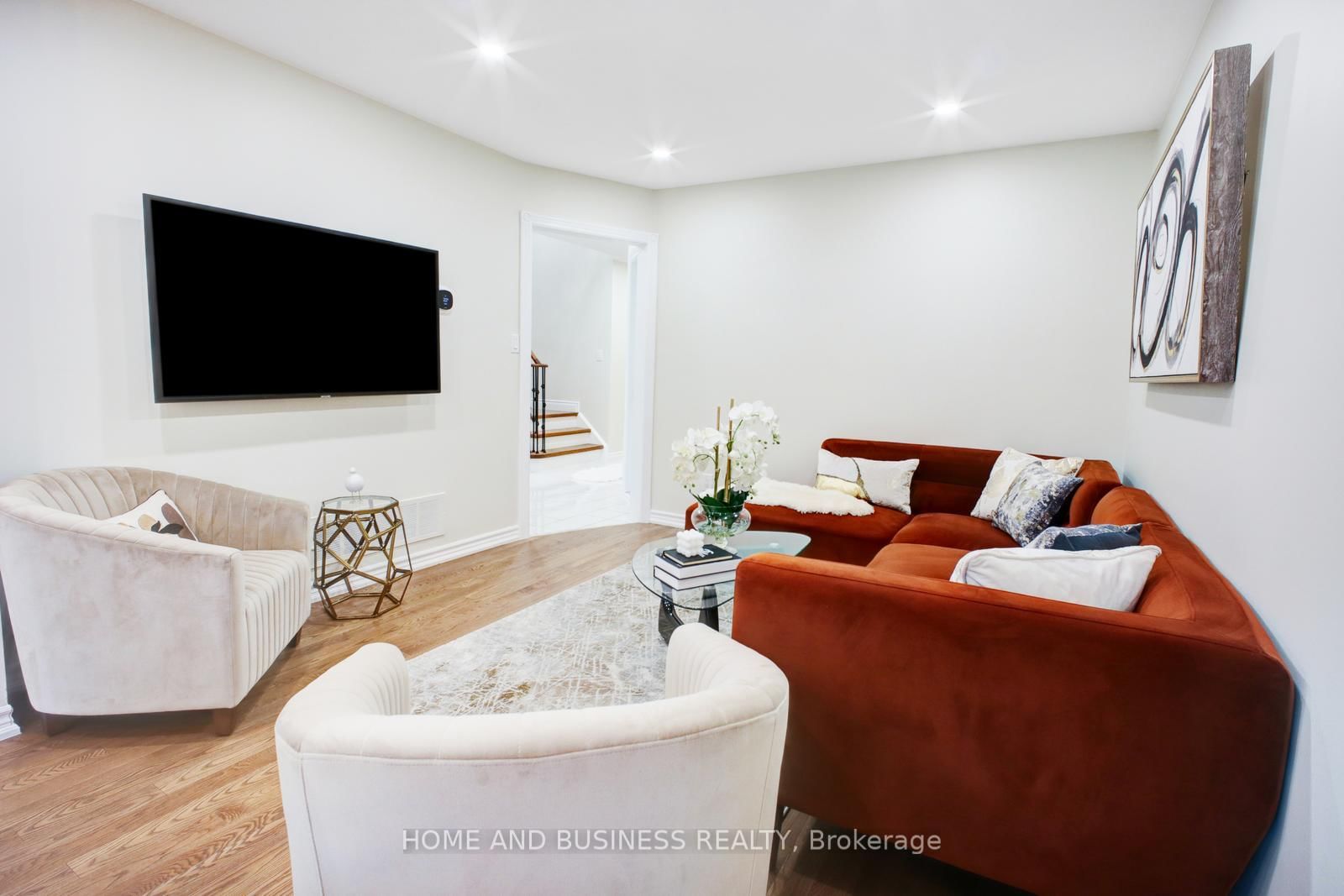 Listing Image 10