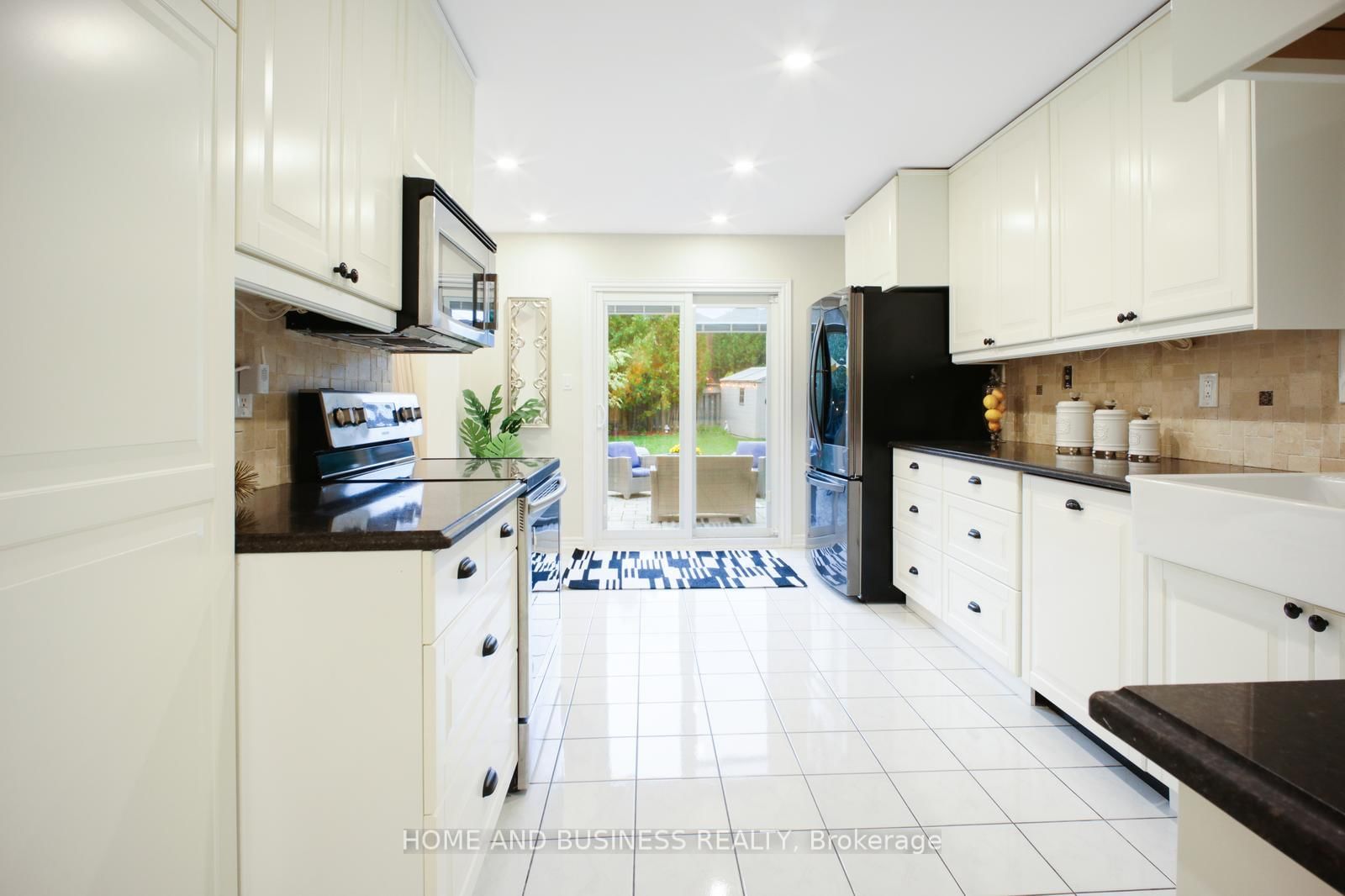 Listing Image 14