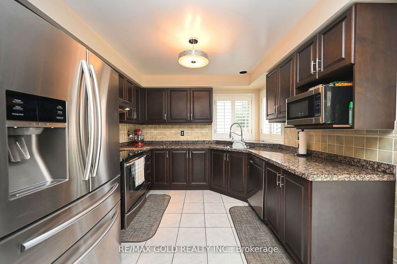 46 Mint Leaf Blvd  Brampton, L6Z 3B7 | Image 15