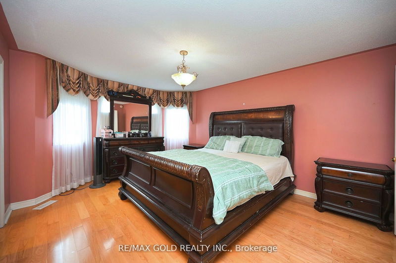 46 Mint Leaf Blvd  Brampton, L6Z 3B7 | Image 21