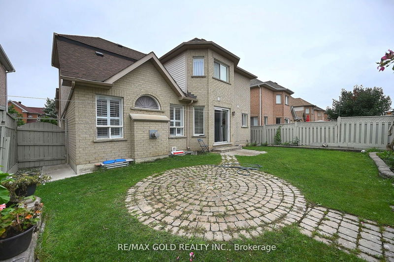 46 Mint Leaf Blvd  Brampton, L6Z 3B7 | Image 31