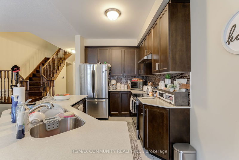 31 Padbury Tr  Brampton, L7A 4V2 | Image 15