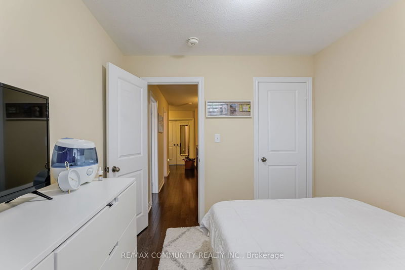 31 Padbury Tr  Brampton, L7A 4V2 | Image 23