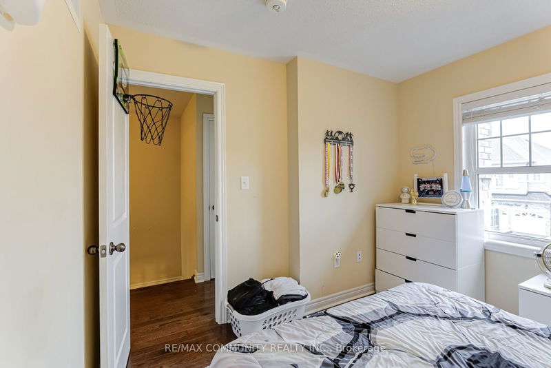 31 Padbury Tr  Brampton, L7A 4V2 | Image 26