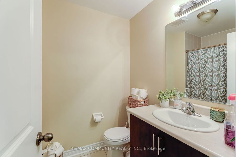 31 Padbury Tr  Brampton, L7A 4V2 | Image 27