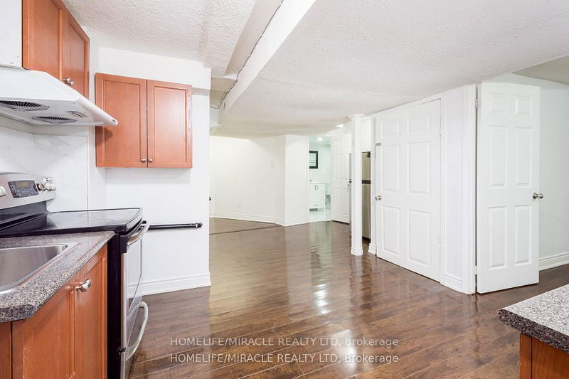 4361 Violet Rd  Mississauga, L5V 1J8 | Image 27