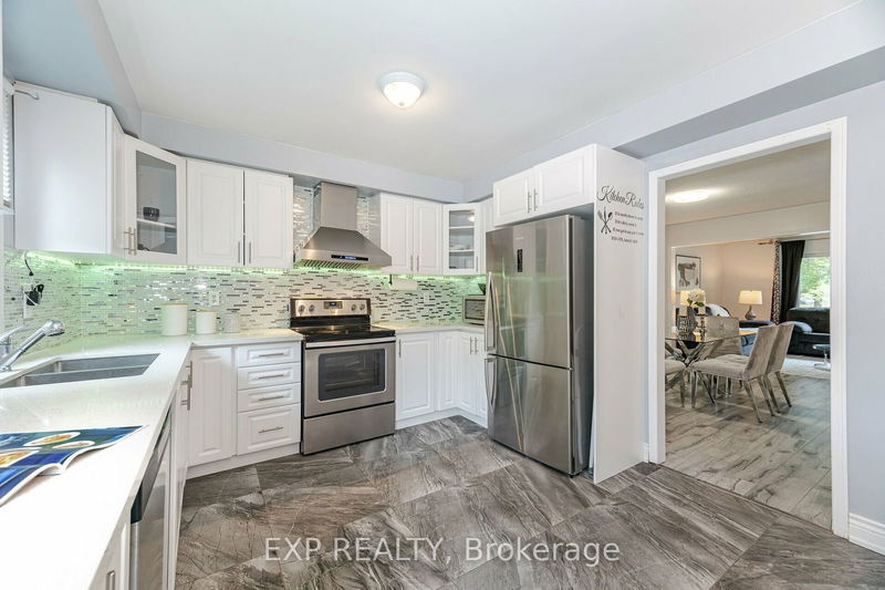 1 Sage Crt  Brampton, L6X 4J4 | Image 10